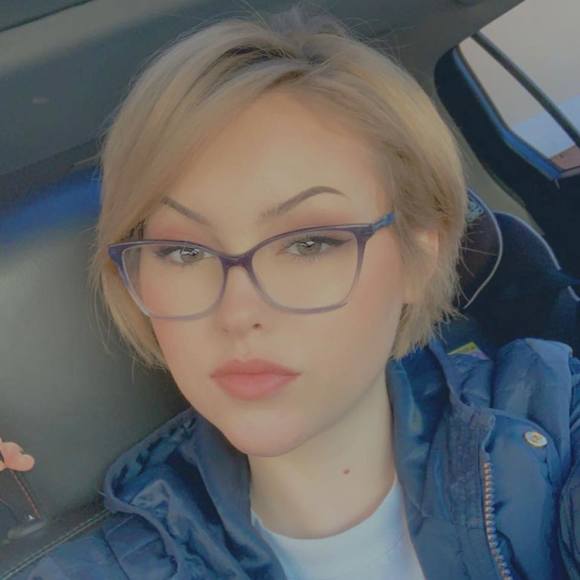 sydneymoore8
